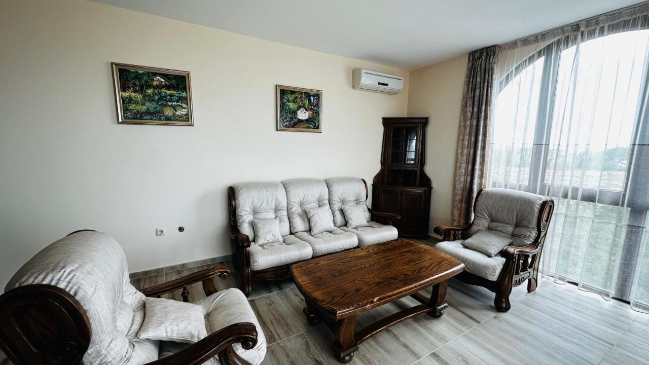 Chateau Del Marina Apart Complex Aparthotel Nesebar Bagian luar foto