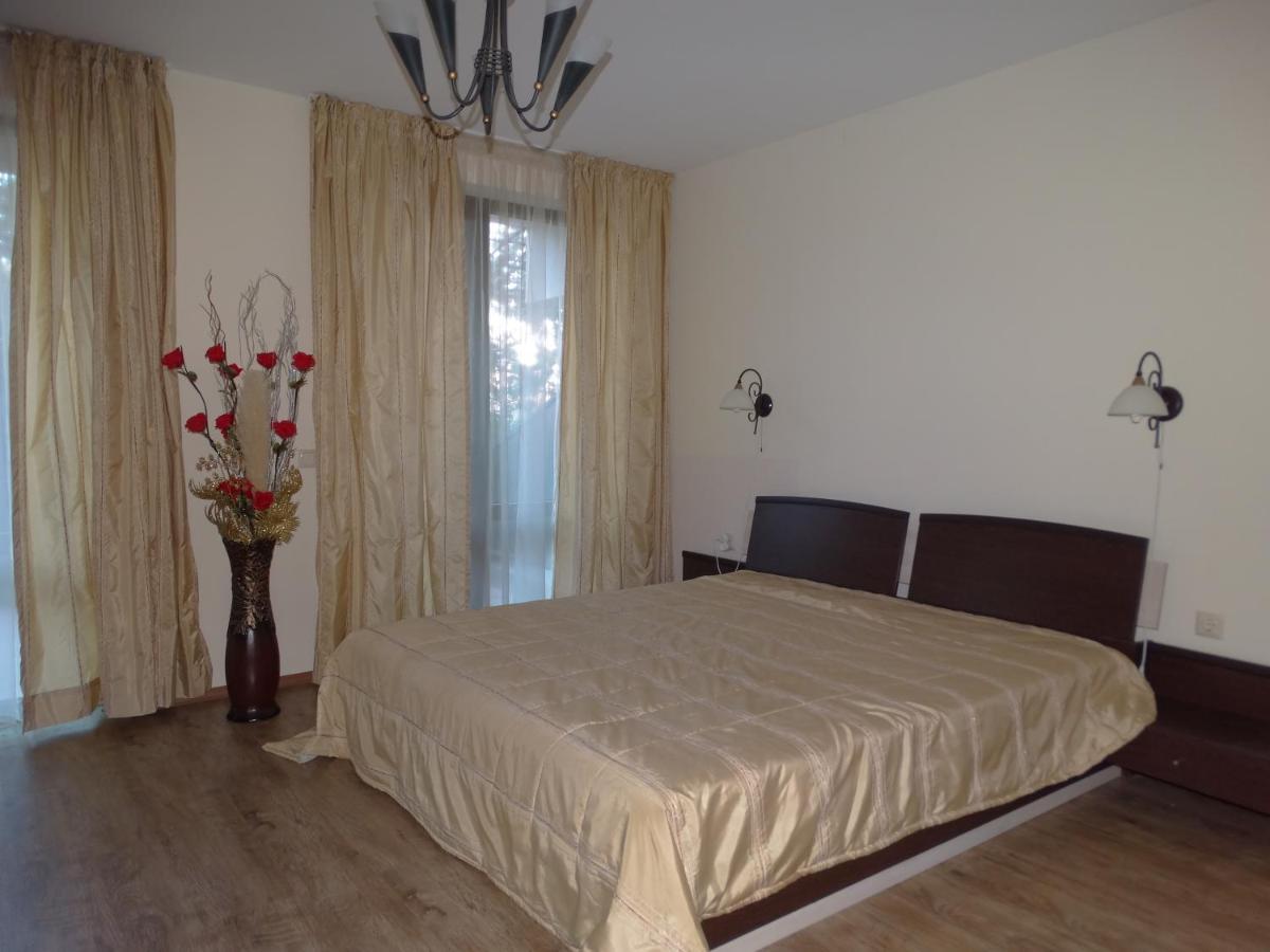 Chateau Del Marina Apart Complex Aparthotel Nesebar Bagian luar foto