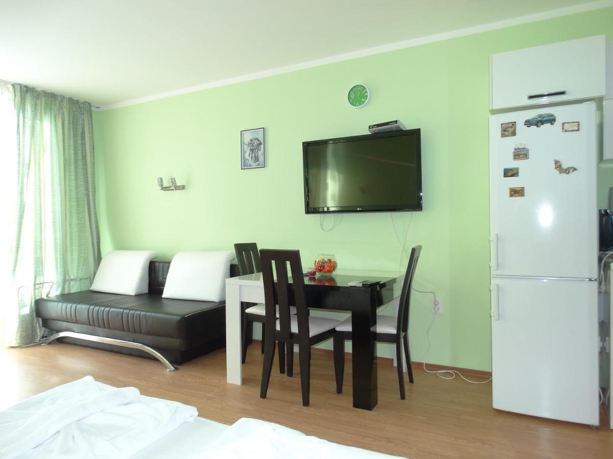 Chateau Del Marina Apart Complex Aparthotel Nesebar Bagian luar foto